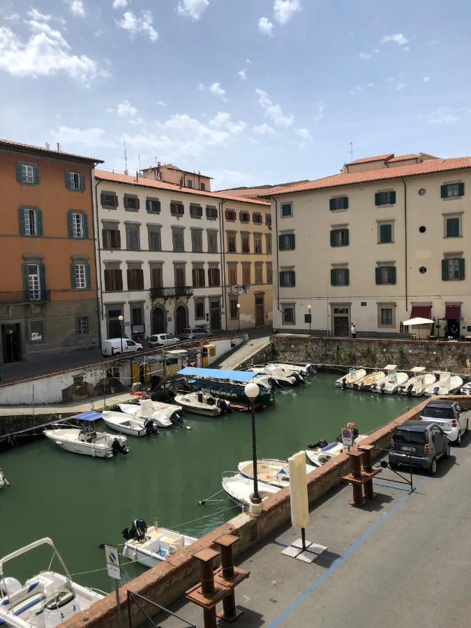 Renovated Apartment With 3 Bedrooms In An Historic Palazzo Between Port And Old Town Livorno Exterior photo